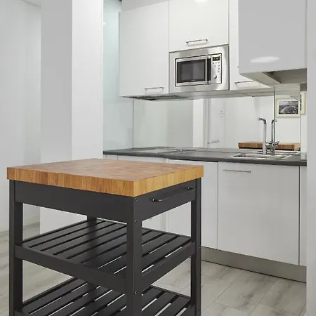 Always Easy I Arroka